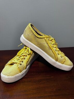 Sam Edelman light yellow Elena fabric sneaker 9.5